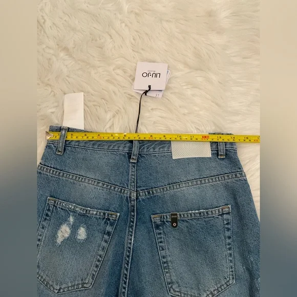 LIU.JO RIPPED JEANS - Picture 11 of 16